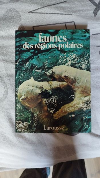 Livre : faunes des régions polaires 