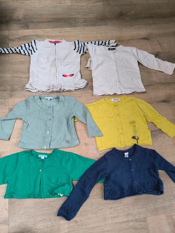 Lot de 6 gilets 2ans