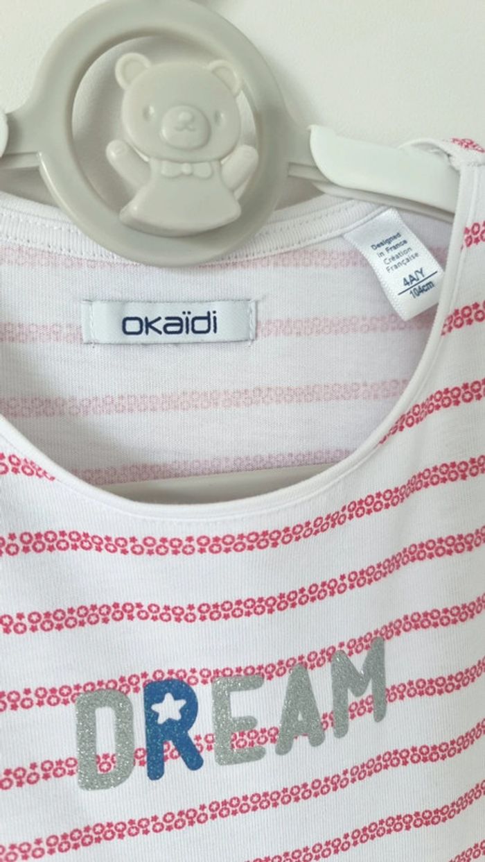 Ensemble T-shirt okaidi dream rayures et un short marien taille 4ans comme neuf - photo numéro 5