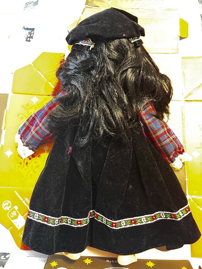 Poupée  corolle asiatique vintage - photo numéro 5