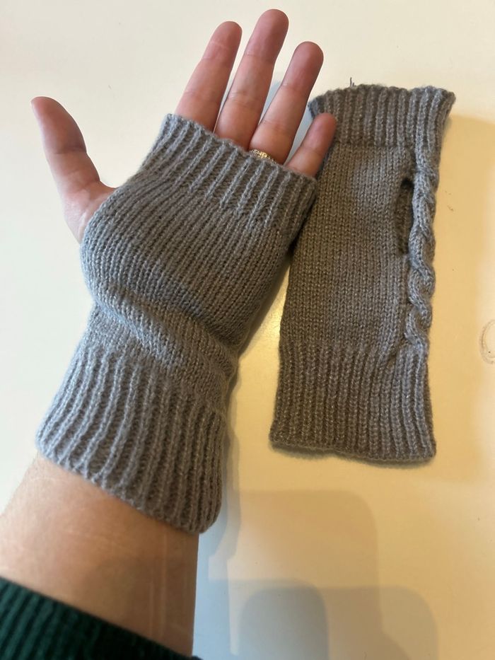 Belles mitaines NEUVES pour femme couleur gris - photo numéro 4