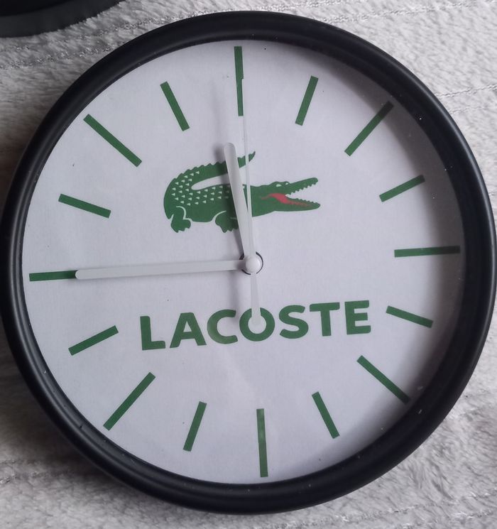 Horloge Lacoste