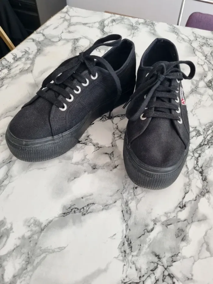 Basket Superga a plate-forme noir - photo numéro 5