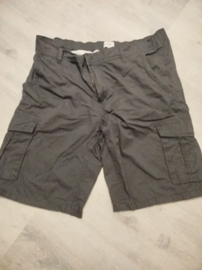 Short avec poches trappeur taille 46