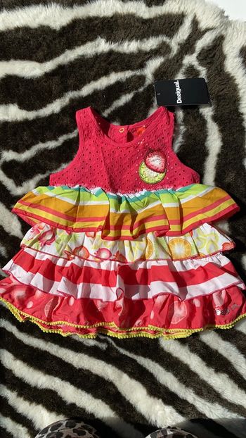 Blouse desigual sans manche 3-4 ans ( 104) neuve