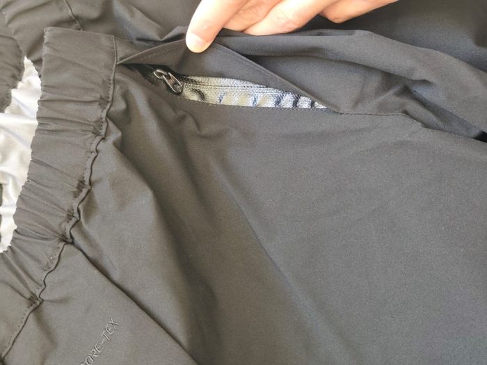 Pantalon imperméable arc' teryx Gore-Tex taille S neuf - photo numéro 7