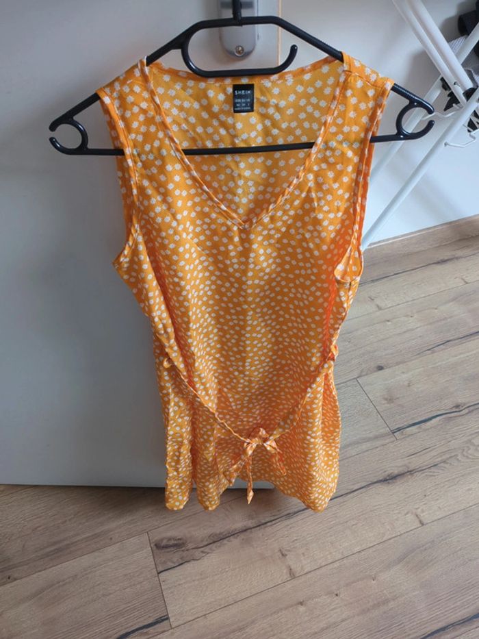 Robe d'été jaune fleurie