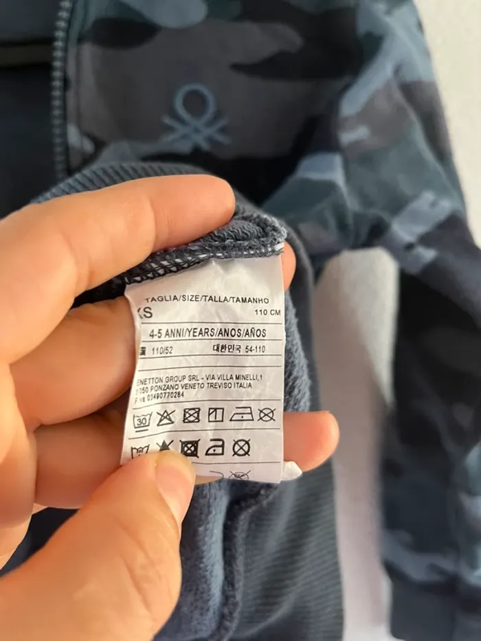 Veste camouflage Benetton taille 4/5 ans 💫 - photo numéro 3