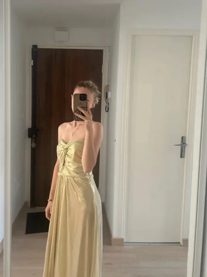 Robe femme - photo numéro 2
