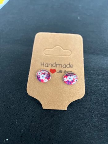 Boucles d’oreilles puces neuves