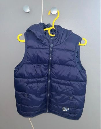 Doudoune sans manches à capuche 