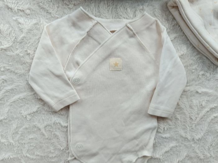 Ensemble 3 pièces (body manches longues+legging avec pied+bonnet) Mixte 1 mois mouton - photo numéro 4