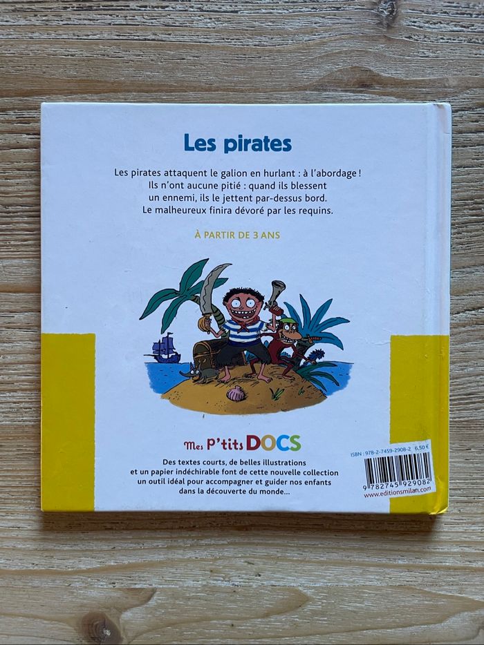 Livre Les pirates - photo numéro 2