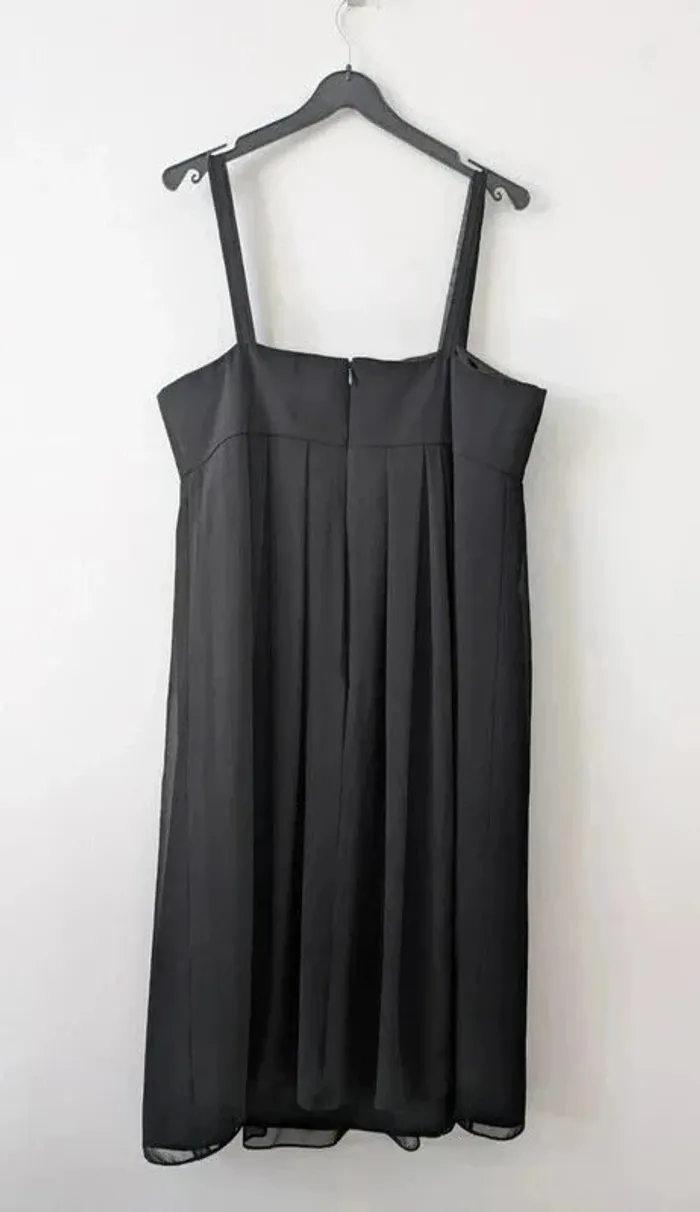 Robe chic noire en soie - 123 - taille 44 - photo numéro 2
