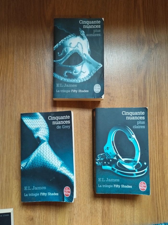 Lot de livres romance - photo numéro 11