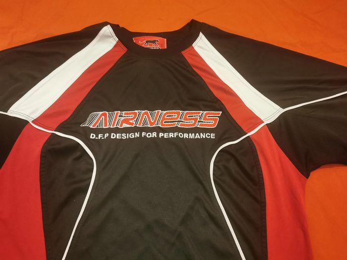 t-shirt taille S - photo numéro 2