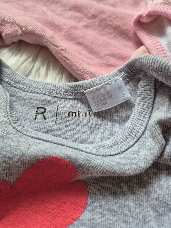 Lot fille 9 mois – Pyjama + 4 bodies manches longues 🐰🎈 - photo numéro 2