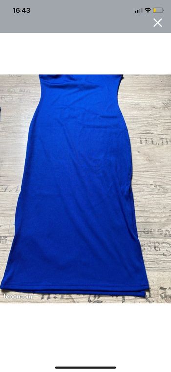 Robe bleu électrique