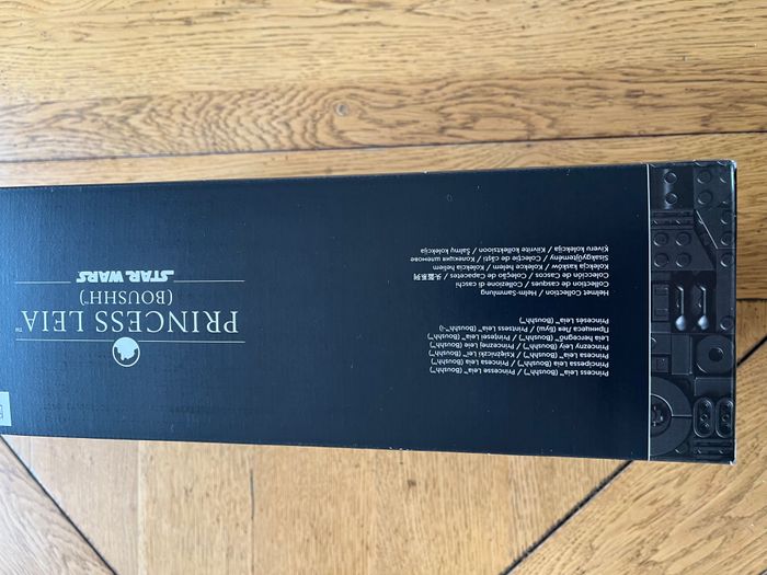 asque Lego de la Princesse Leia (Boushh) : 75351 - photo numéro 4