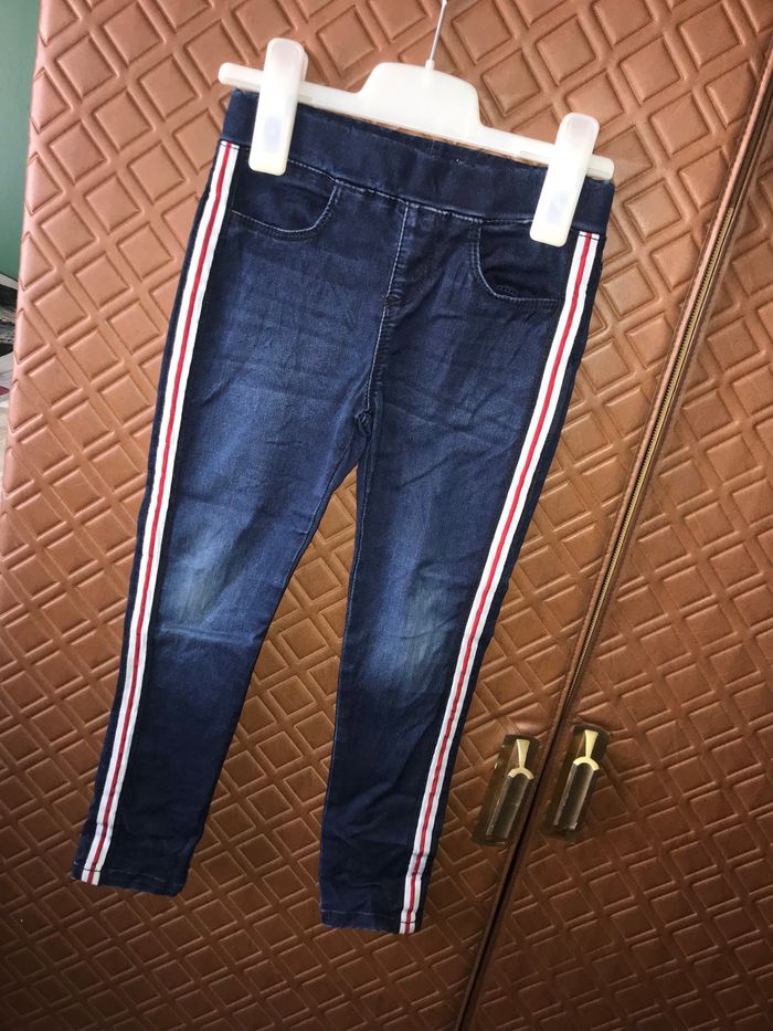 Jean bleu a bandes sur les côtés Vertbaudet 6 ans