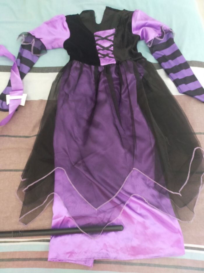 Costume sorcière fille taille 130cm/140cm - photo numéro 3
