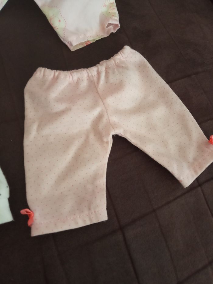 Lot de 3 Pantalons "Corolle" pour poupons 36cm et 42cm - photo numéro 3