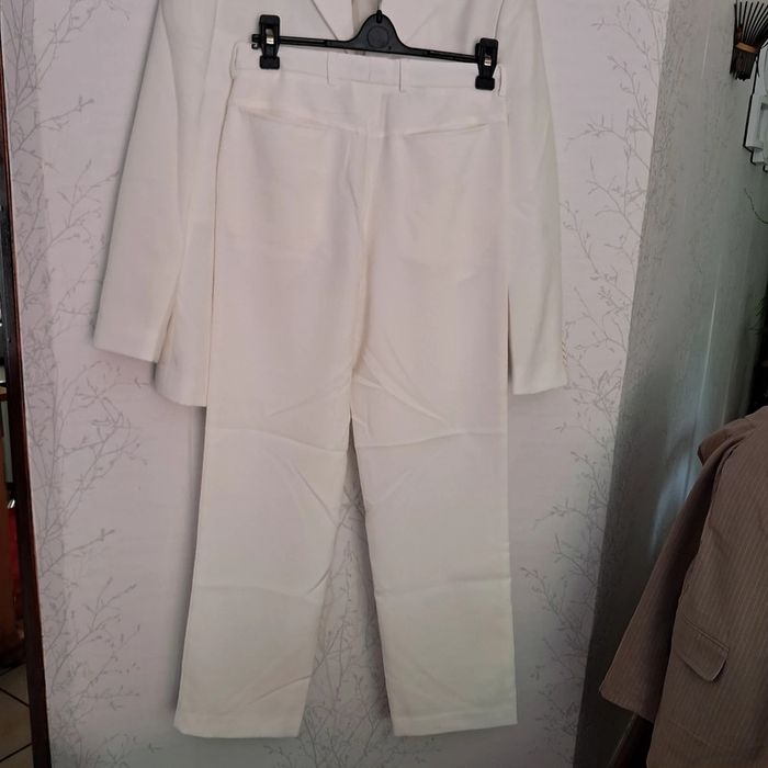 Costume blanc cassé - photo numéro 4