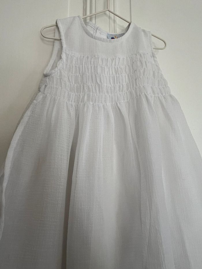Robe blanche 6 mois - photo numéro 3