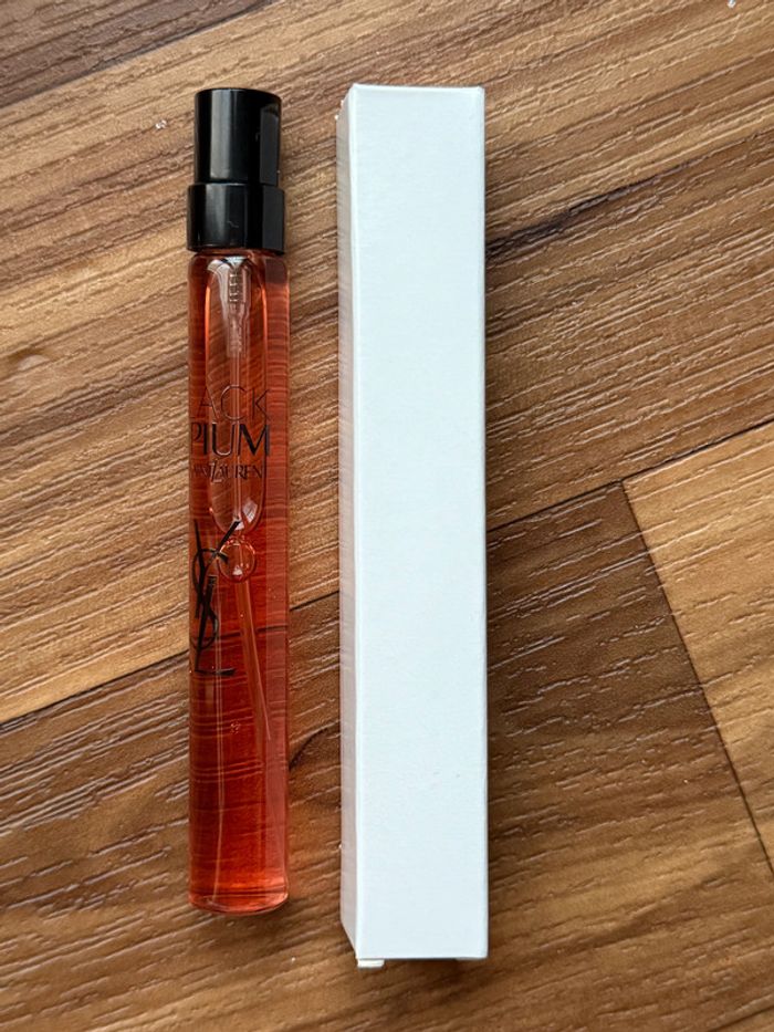 Yves Saint Laurent YSL - photo numéro 2