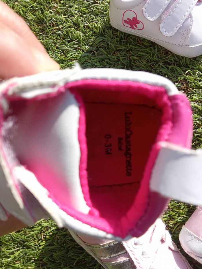 Lot de 3 paires de baskets, chaussures,  pour bébé fille taille taille  16,17 soit 0, 6 mois, lulu castagnette et autre,  toute saison , à enfiler - photo numéro 4