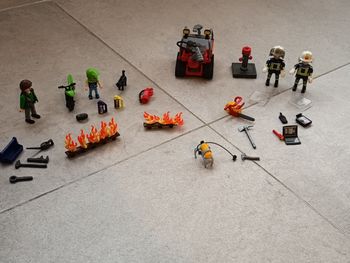 Calendrier avent playmobil pompier 5495