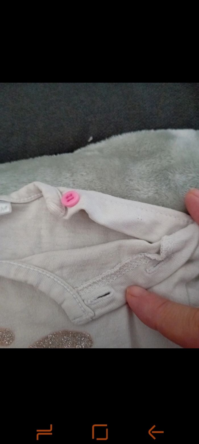 Haut de pyjamas - photo numéro 3