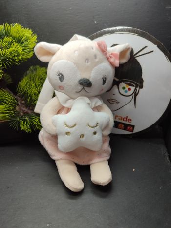 doudou peluche musical daon biche mots d'enfants étoile rose blanc rose doré 