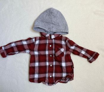 Chemise à capuche