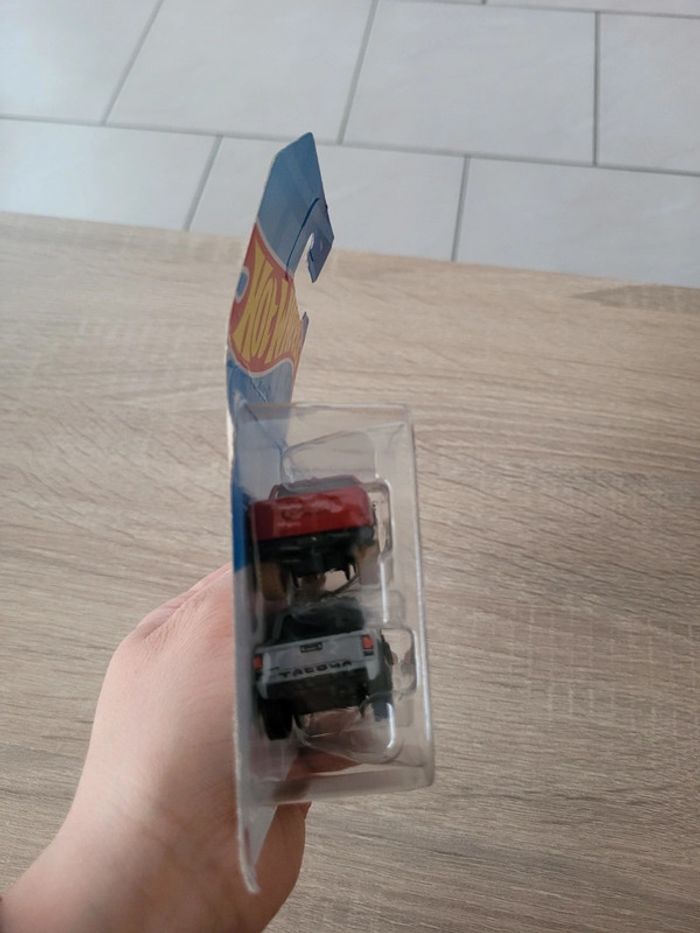 Véhicules Hotweels - photo numéro 3