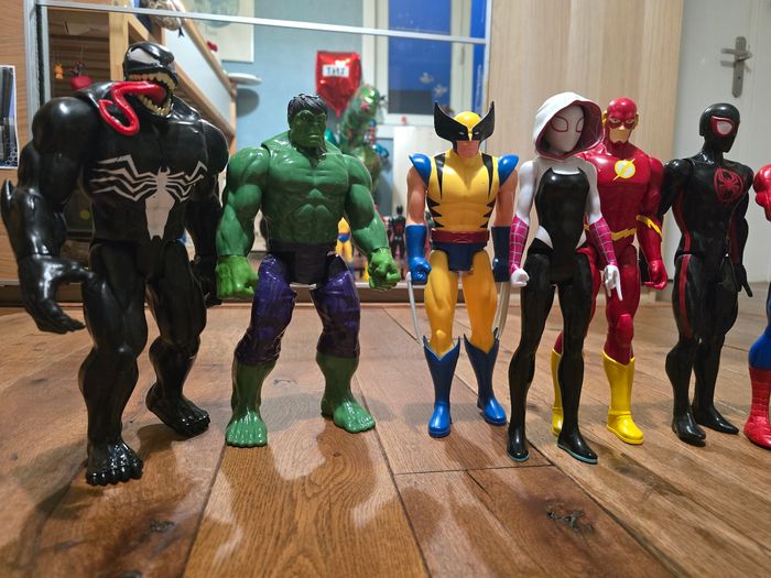 Lot de figurines Marvel