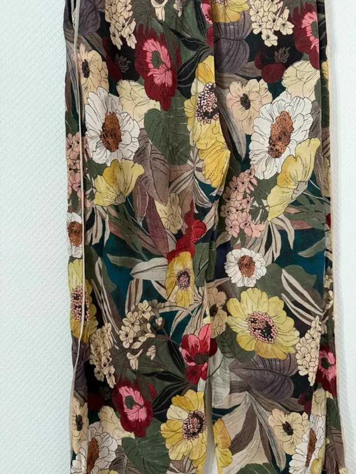Pantalon droit Zara en très bon état taille M - photo numéro 5