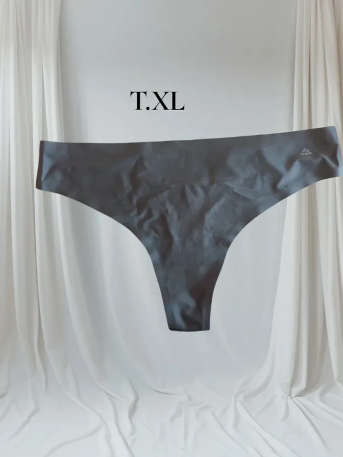 String T.XL neuf