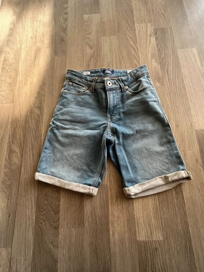 Très beau short regular taille 11 ans jack & jones