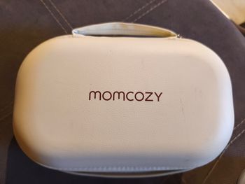 Momcozy m5