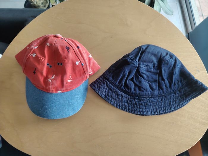 Lot de chapeaux d'été enfant 2/3ans bob et casquette