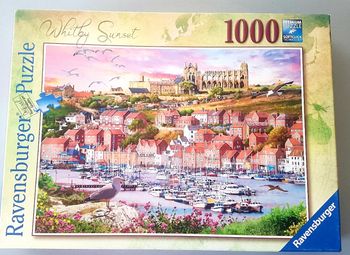 Puzzle 1000 pièces  " Whitby" complet