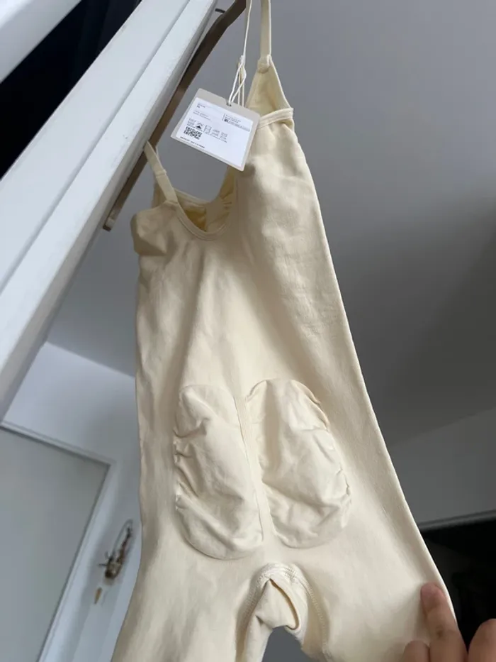 Body sculptant sans coutures Halara – Taille S – Neuf avec étiquette - photo numéro 4