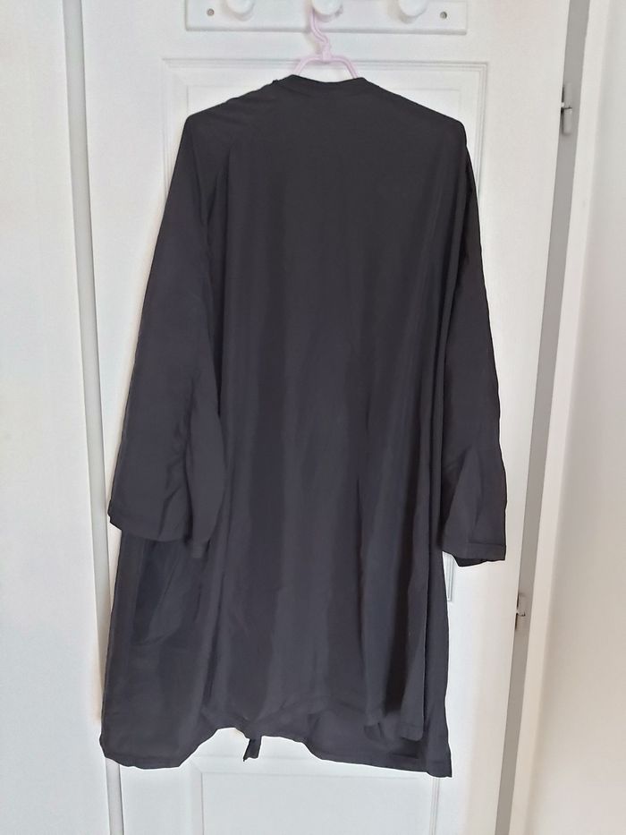 Lot de 2 tabliers noirs coiffeur - photo numéro 2