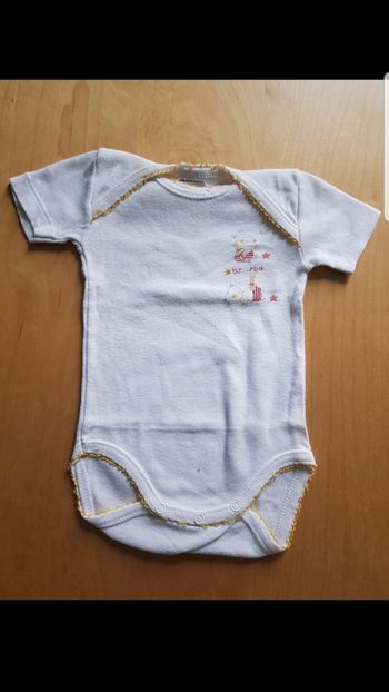Bodie manches courtes bébé 3 mois