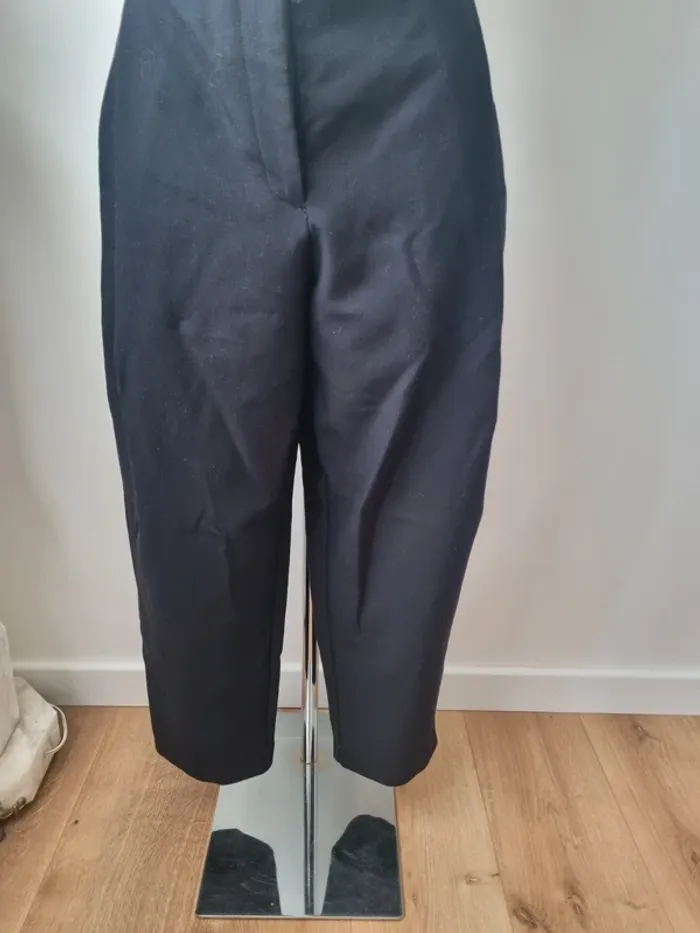 Pantalon cargo oversize noir Zara - photo numéro 4