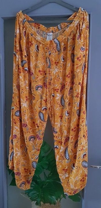Pantalon droit été fin broderie 52 neuf 