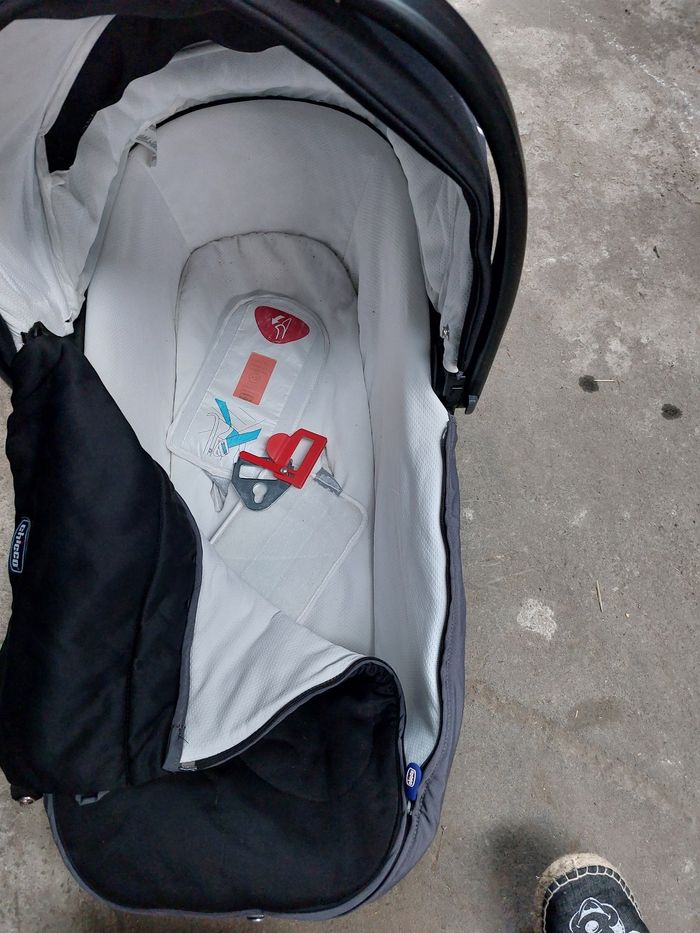 Pousette chicco trio - photo numéro 9