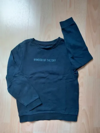 Pull bleu marine Kiabi 6 ans excellent état