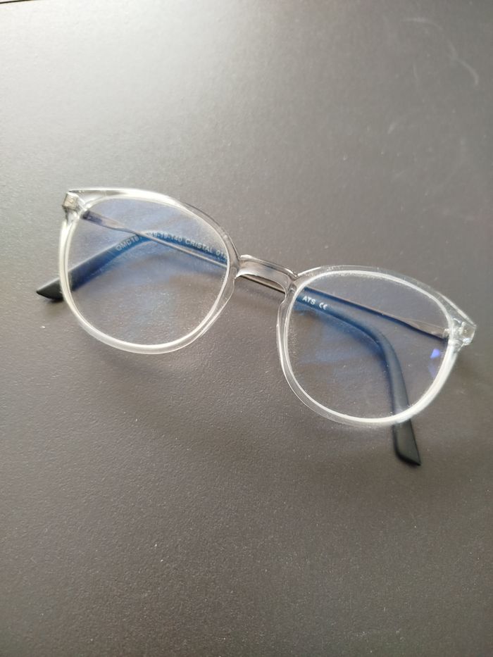 Lunette plastique transparente